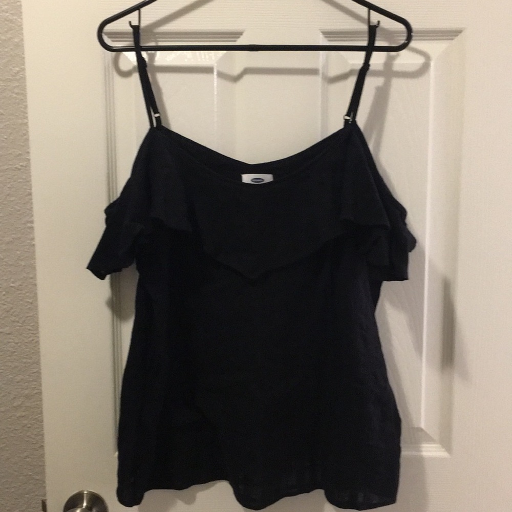 Off-the-shoulder tank